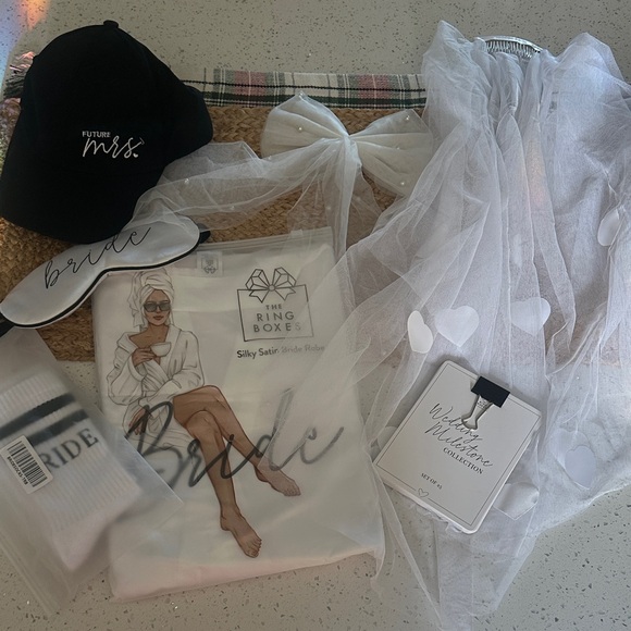 Bride bundle. - Picture 1 of 1